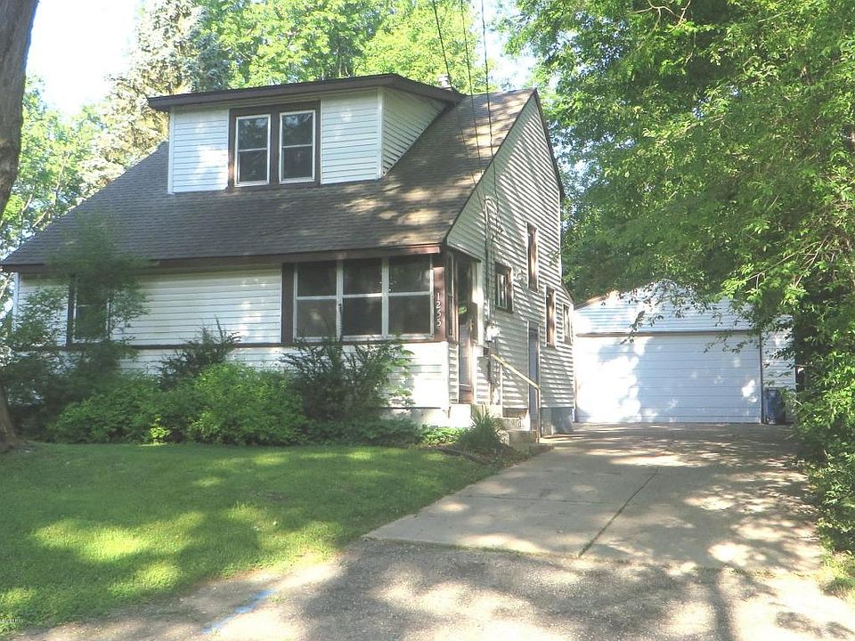 1st image of 1255 Lewison Ave NE