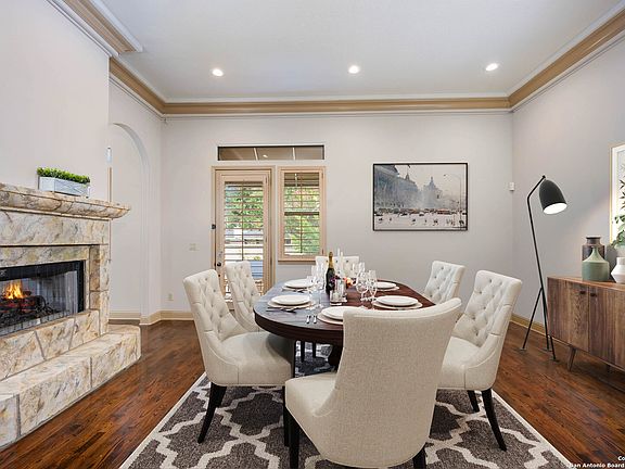 3rd image of 8127 N new braunfels #801