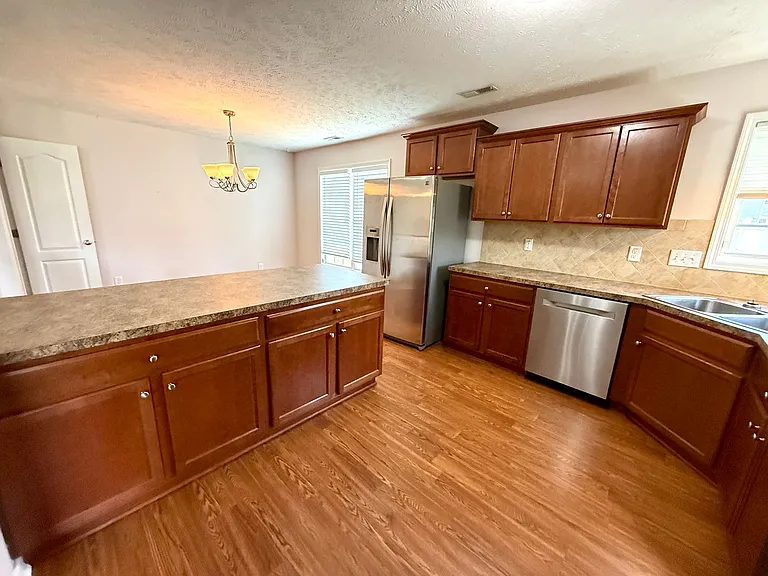 2513 Hunting Bow Dr — Photo 14
