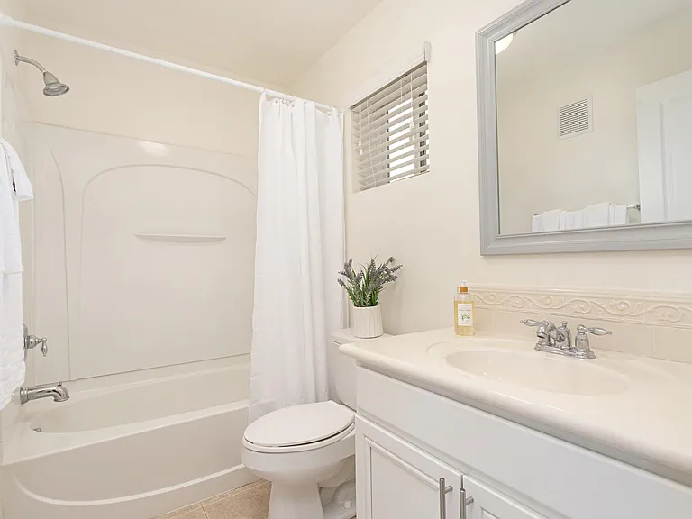 577 Almond Rd — Photo 15