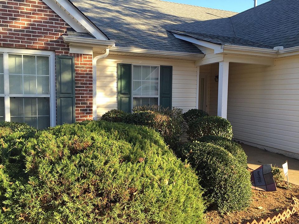Front entryway to the house.