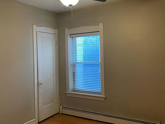 4th image of 5106 W Sunnyside Ave #1