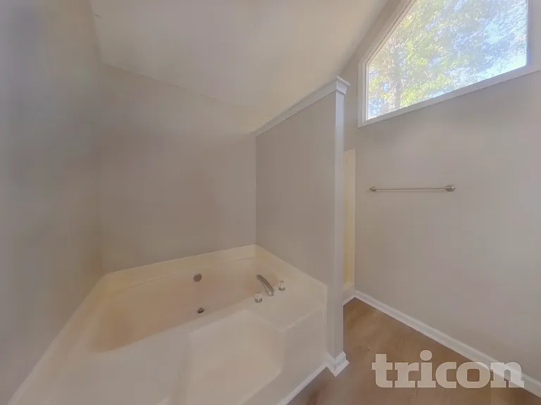 162 Willow Springs Ln — Photo 8