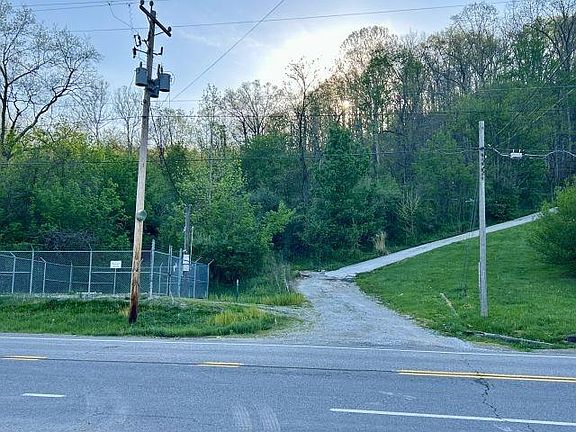 5th image of 5.383 Falls Branch Rd