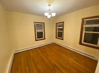 12 Hammond St, Somerville, MA 02143