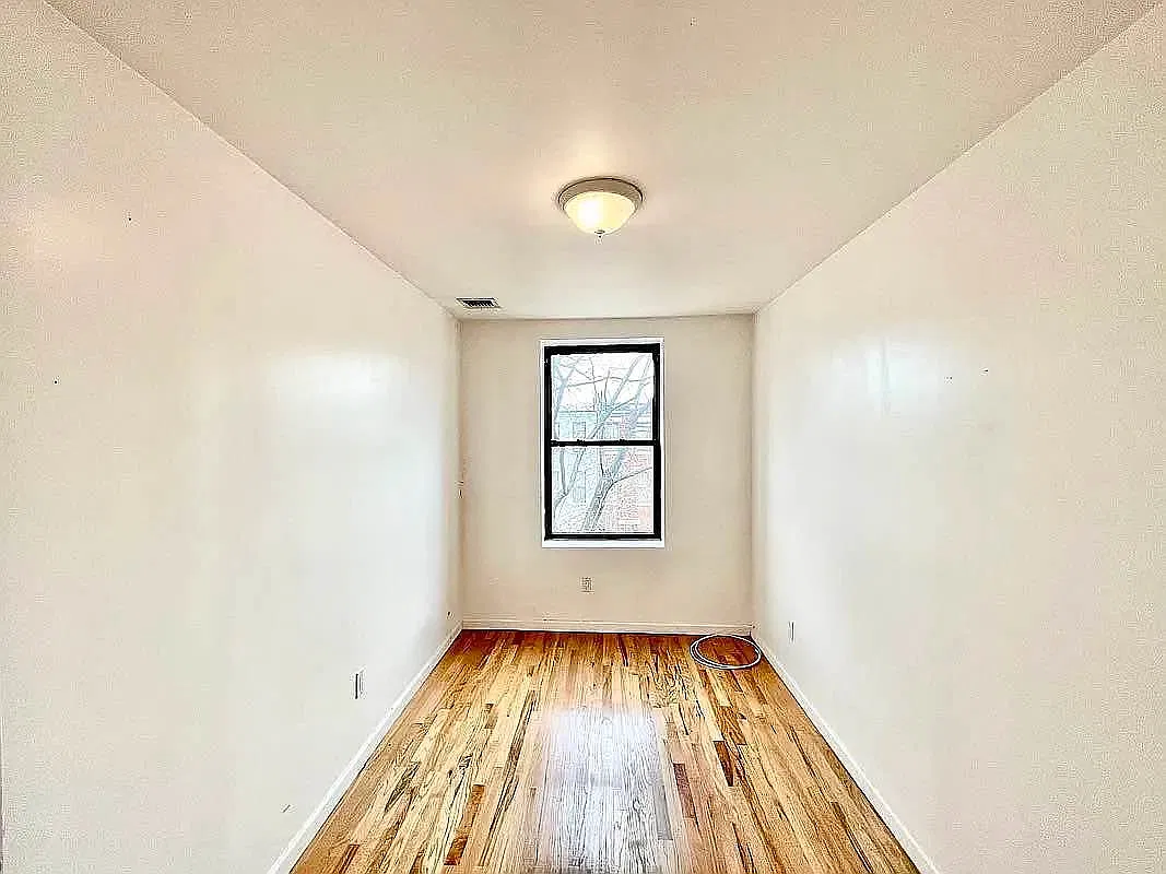 131 West 130th Street — Photo 4