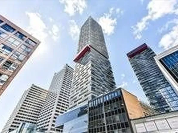 8 Eglinton Ave E, Toronto, ON