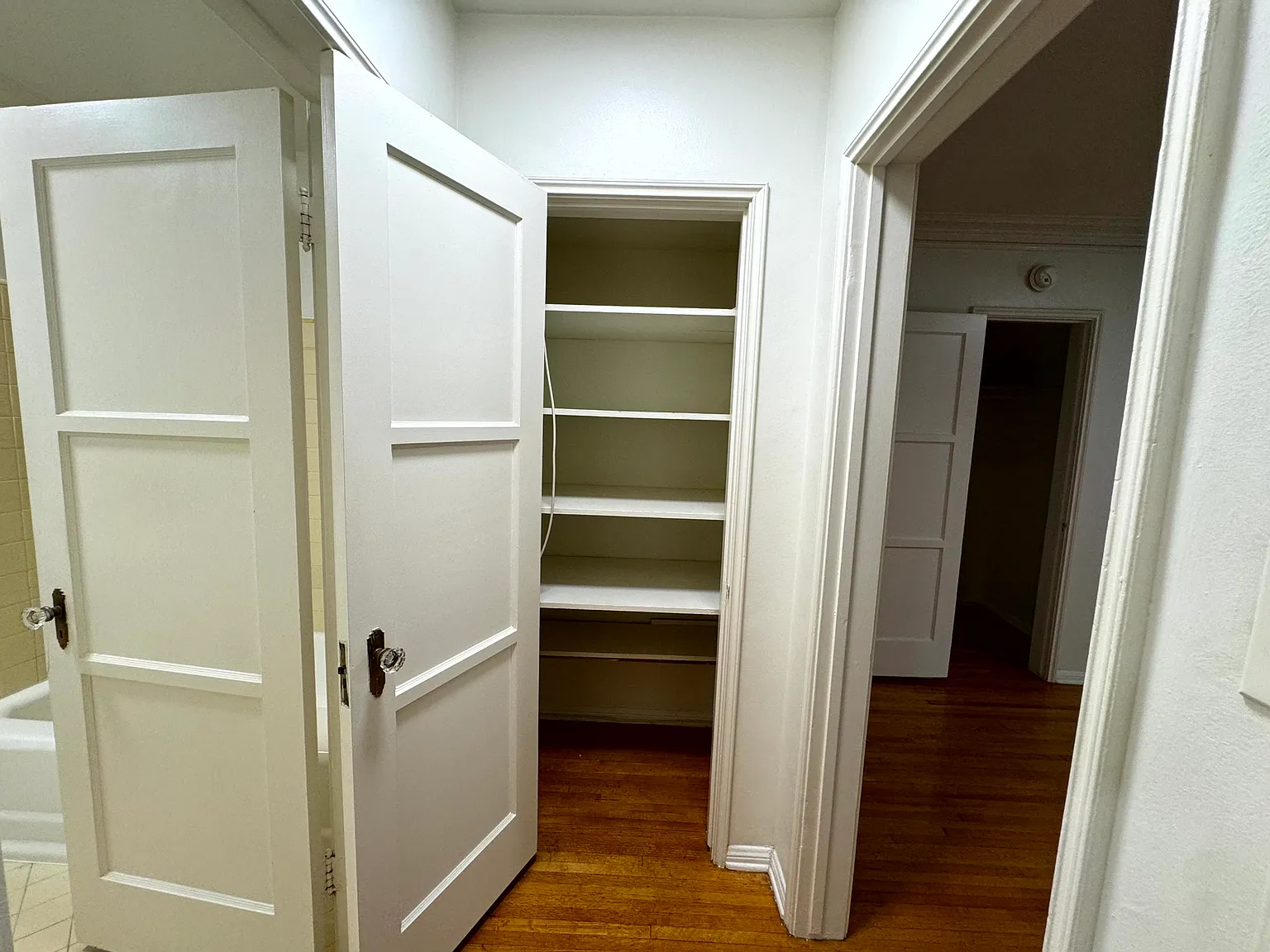 1271 N. Crescent Heights Blvd — Photo 4