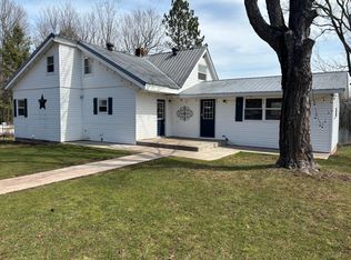 E4575 Airport Rd, Ironwood, MI 49938