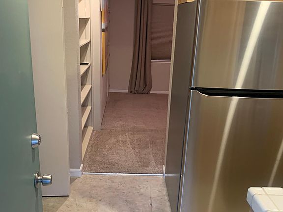 4th image of 1528 Teresa St #1/2