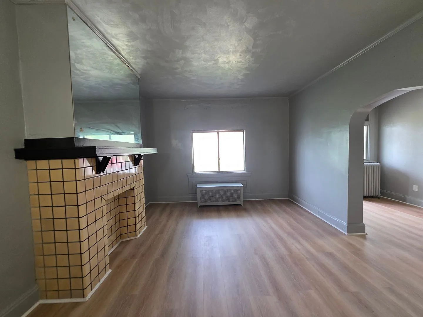 4-bedroom 1 bathroom house for rent in Carrick — Photo 2