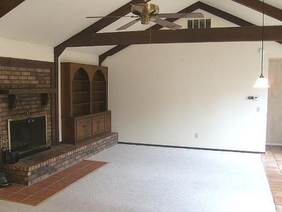 2nd image of 2216 Whitbourne Pl