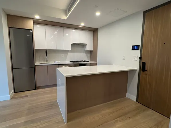 3820 Parsons Blvd, Flushing, NY