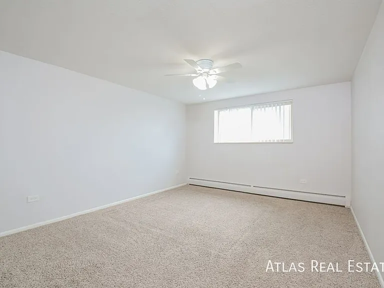 4993 N King St #302 — Photo 9