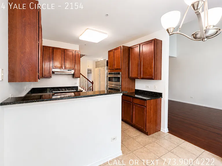 2154 Yale Cir #2154 — Photo 5