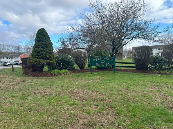 80 Wellswood Road APT 1, Hebron, CT 06231