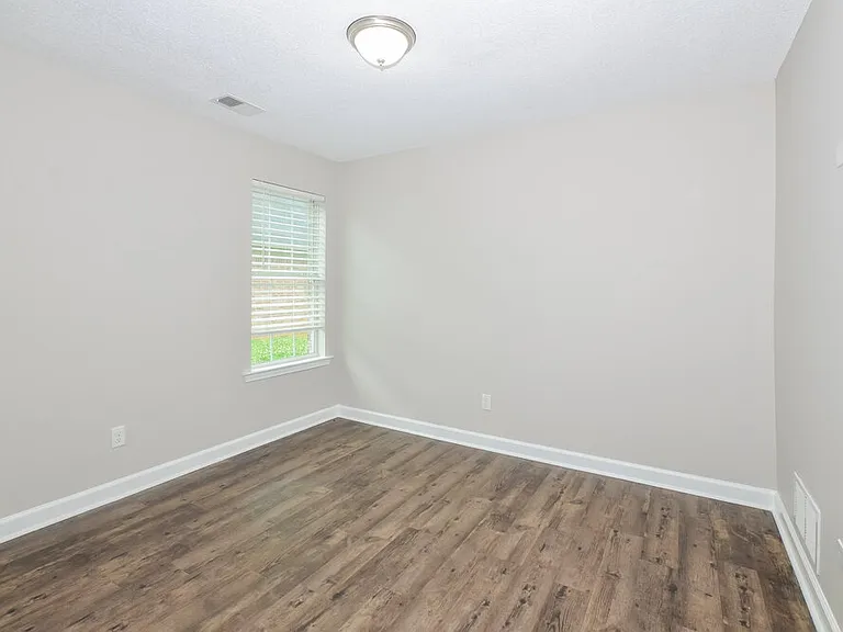 7916 Ridgedale Dr — Photo 15