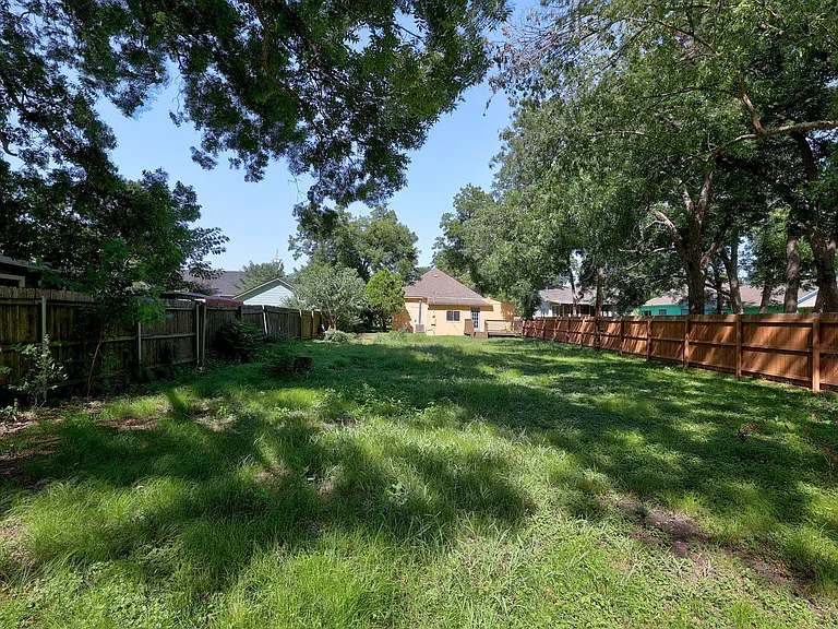1104 Kimbro St — Photo 17