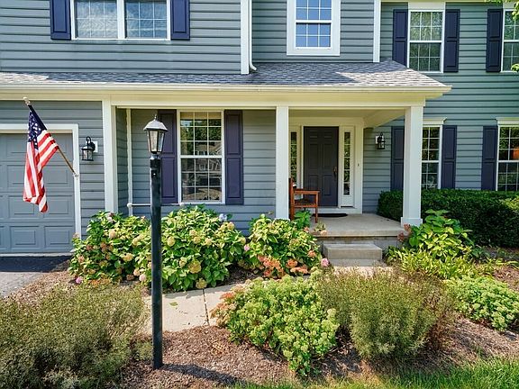 3rd image of 8388 Dunnbury Cir