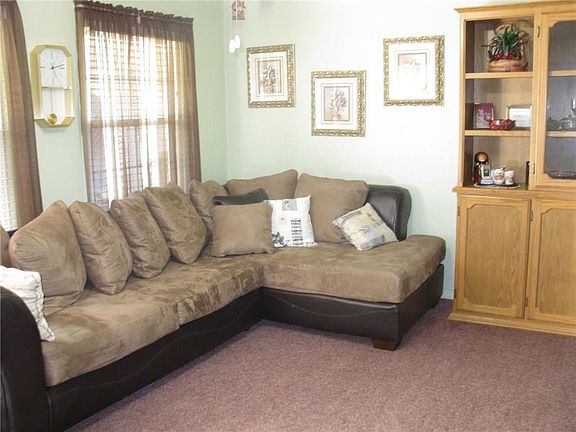 3rd image of 4005 SE 25th St