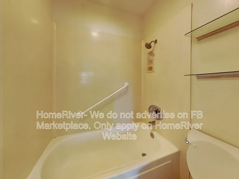 2270 Woodside Ln #6 — Photo 14