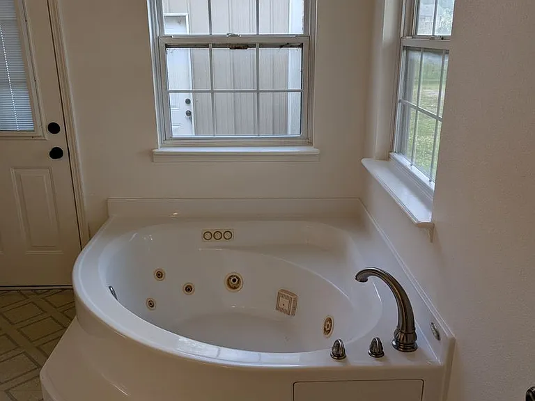 320 S Country Club Rd — Photo 20