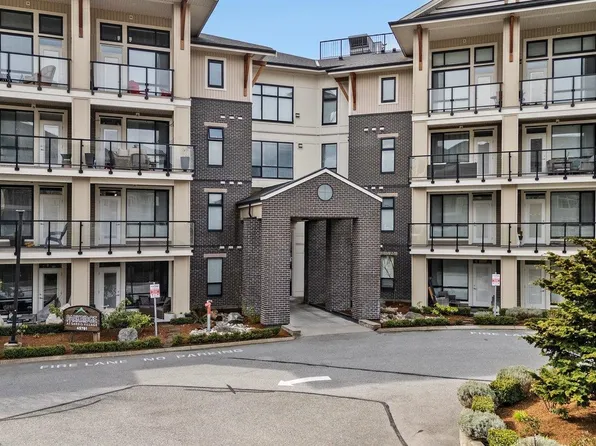 45761 Stevenson Rd #302, Chilliwack, BC V2R 0Y7
