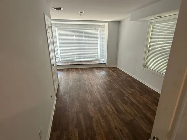 402 Broadway, Albany, NY 12207