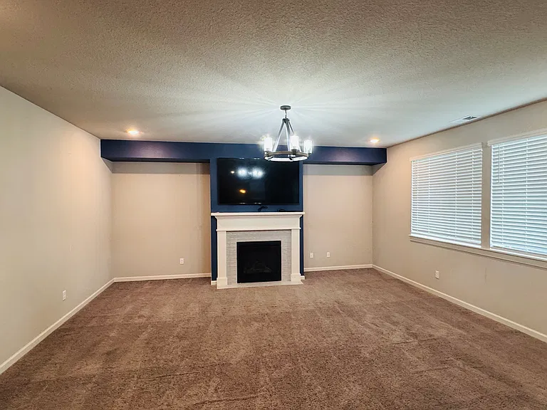 4124 SW Mawrcrest Ave — Photo 2