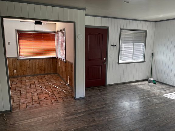 2nd image of 3121 Hermosa Ave