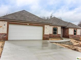 14 N Winecup Dr, Morgans Point Resort, TX 76513