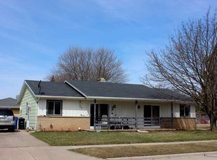 2727 S Greenview St, Appleton, WI 54915