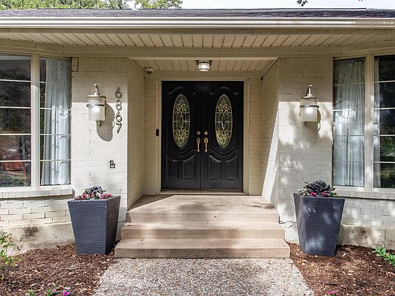 5th image of 6867 Meadowcreek Dr
