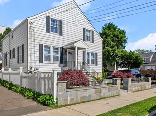 42 Wardwell St, Stamford, CT 06902