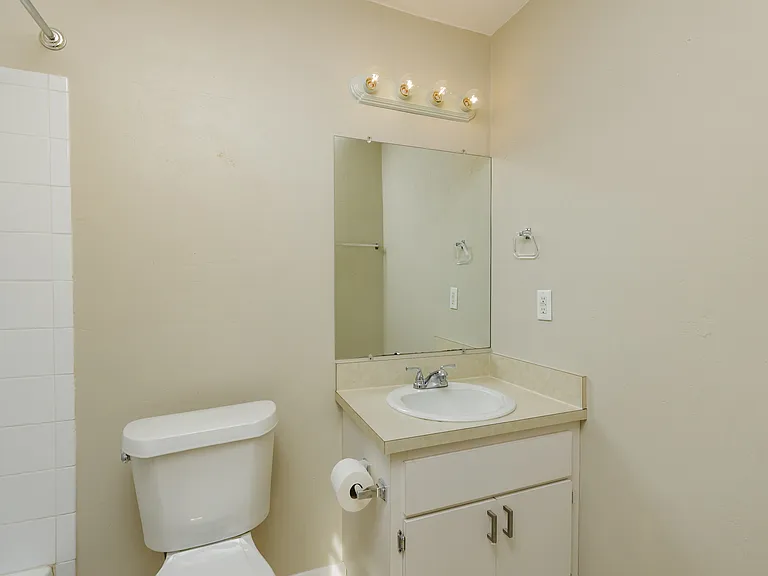 6367 NW 109th Pl — Photo 17