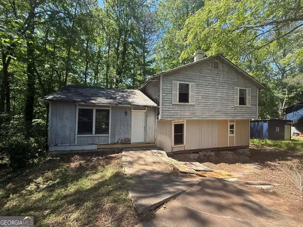 3825 Shane Ct, Ellenwood, GA 30294
