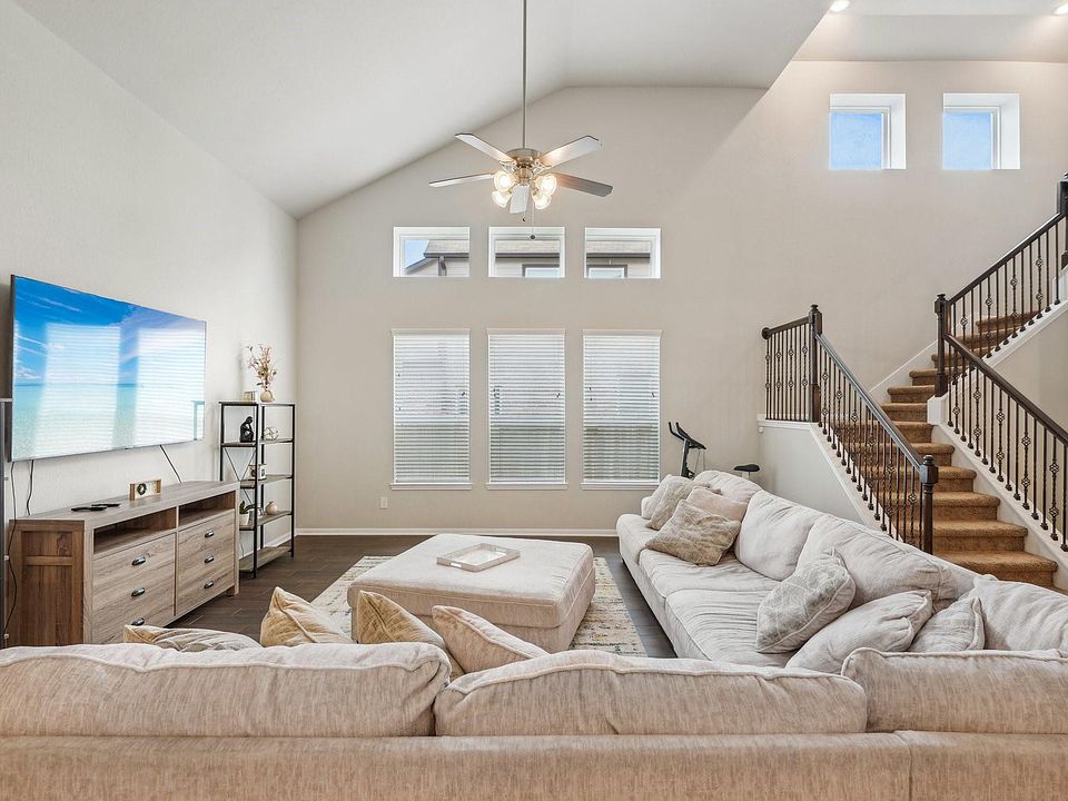 1st image of 3323 Fogmist Dr