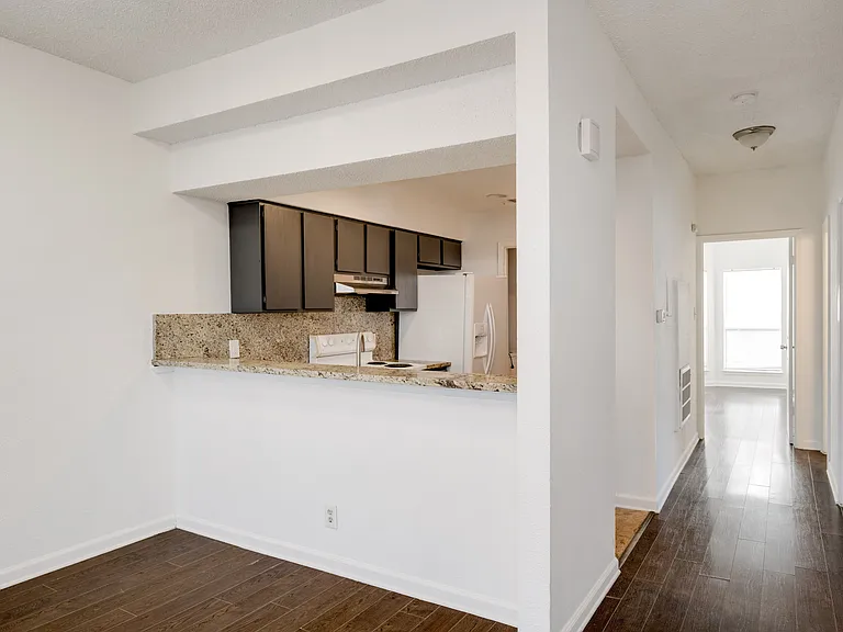 5304 Indio Cv #B — Photo 12