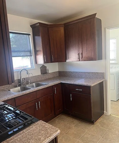 17652 Delano St #17652 — Photo 5