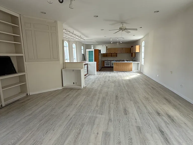 359 Lowell St #2 — Photo 19
