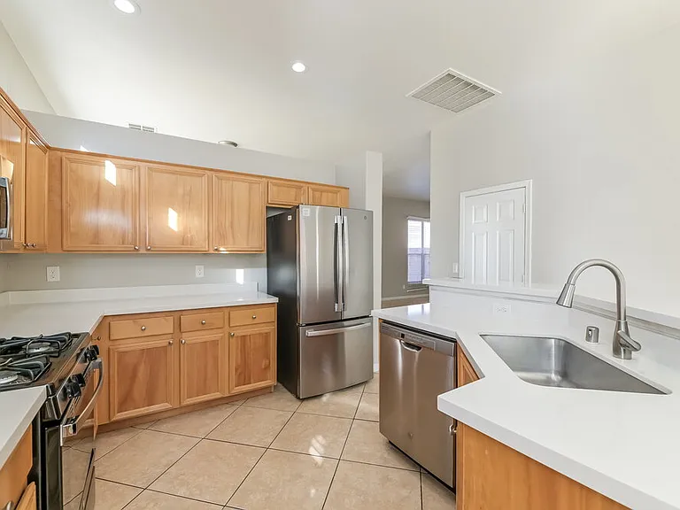 125 Coney Island Ave — Photo 7