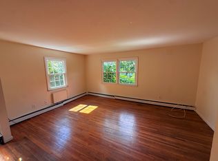 25 Longview Ave APT 1, White Plains, NY 10605