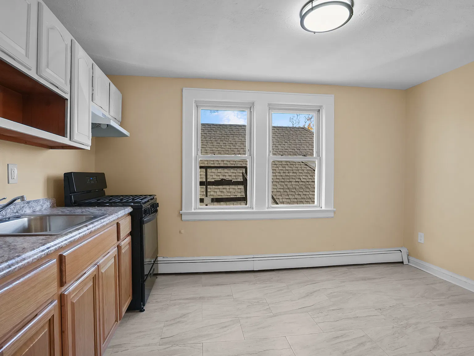 2 bed, $2,000 — Photo 3