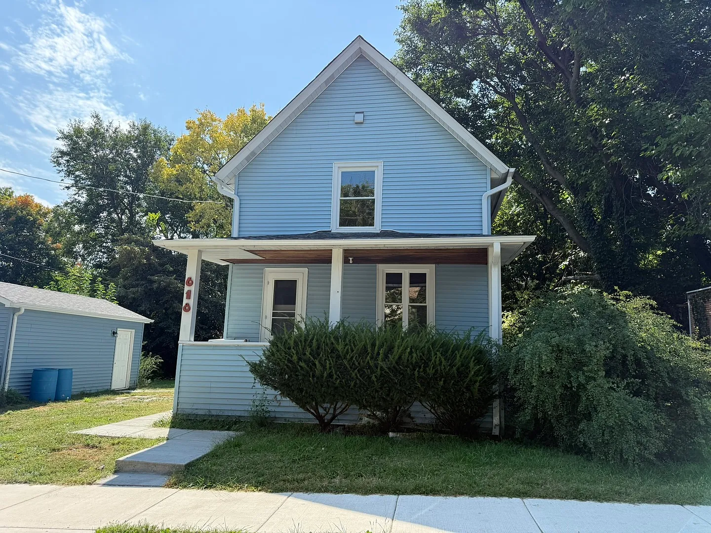 618 Napoleon St photo 1