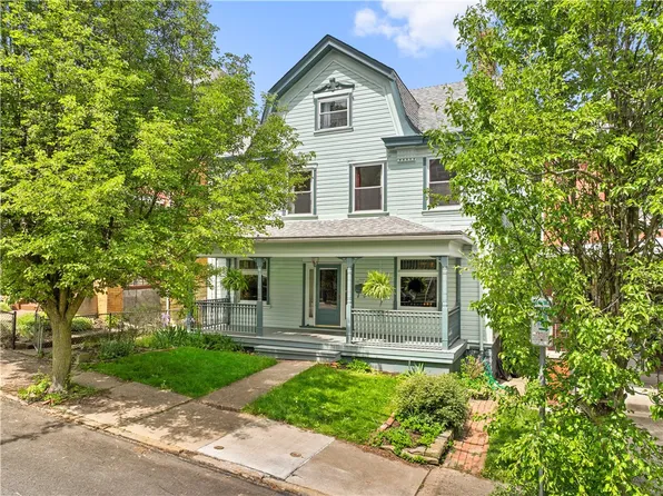 326 Maple Ter, Pittsburgh, PA 15211
