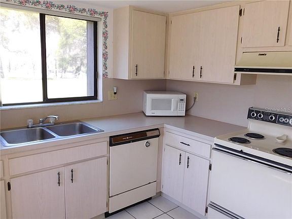 5th image of 2498 Laurelwood Dr #2-A