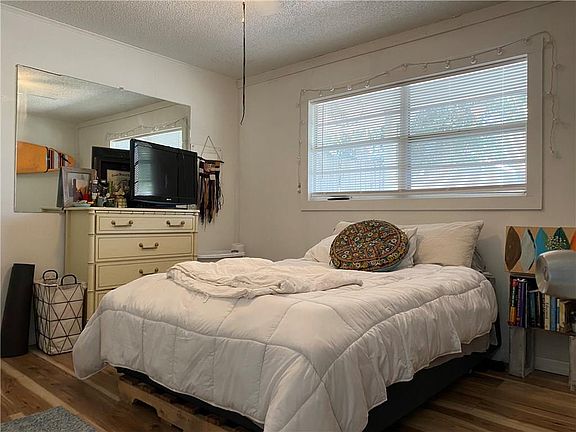5th image of 4390 NE Indian River Dr