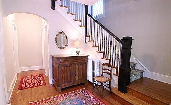 3rd image of 1402 W Laburnum Ave