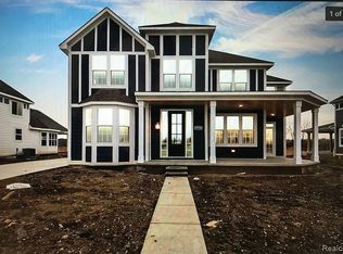 19352 Rachael Dr, Macomb, MI 48042