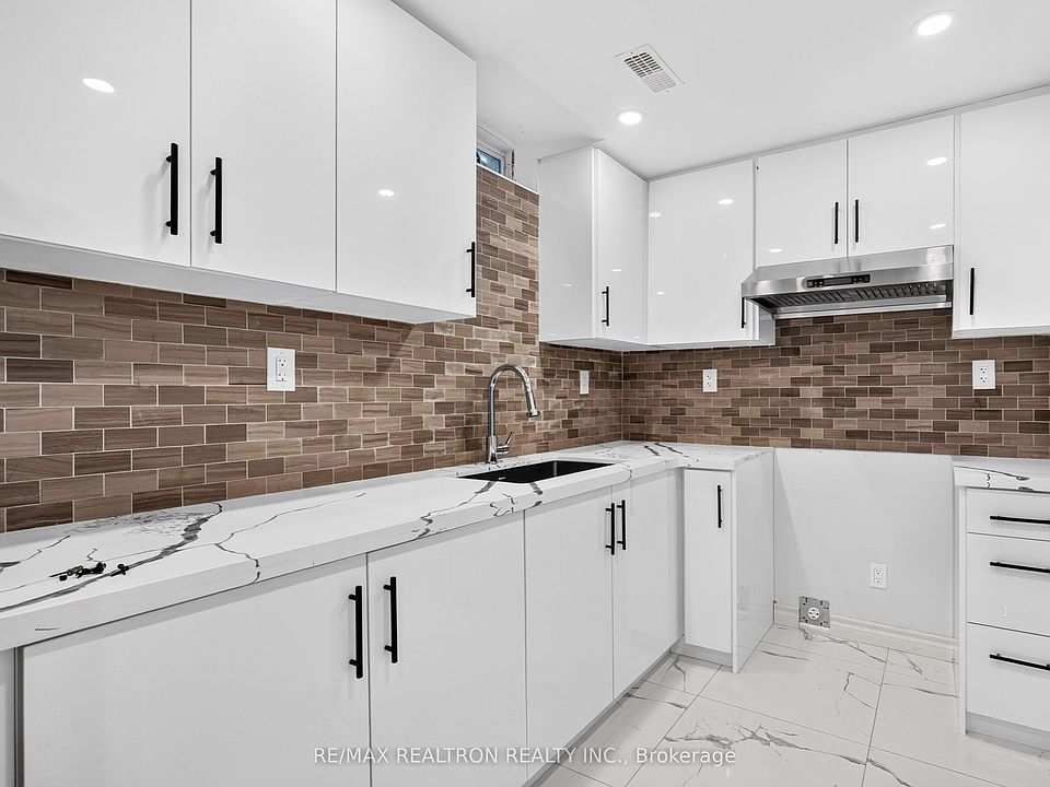 1st image of 32 Whitlock Cres #Basement